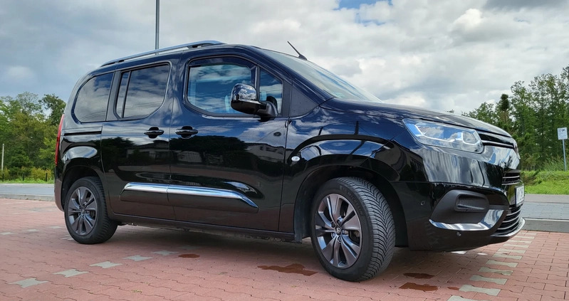 Toyota Proace City Verso cena 129603 przebieg: 36000, rok produkcji 2022 z Warszawa małe 29